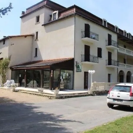 Etang Des Reynats Hotel
