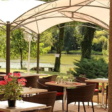 Etang Des Reynats Hotel 2*