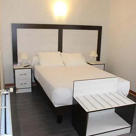 Etang Des Reynats Отель